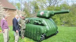 Inflatable tank