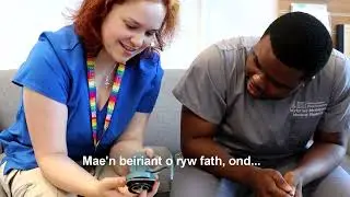 Mae clinigwyr yr 21ain ganrif yn darganfod trysorau'r 20fed ganrif.