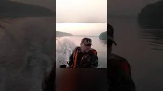 Рассвет на лодке р. Ока #рыбалка