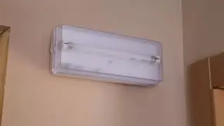 Installing an emergency light - Bricomanía