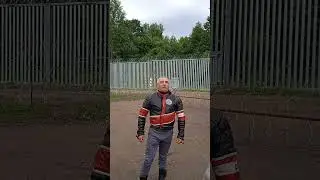 TVG-9 MOTOCYKLIŚCI ODDAJĄ HOŁD POLEGŁEMU ŻOŁNIERZOWI