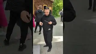 Даже в зоопарке нашли 🤣