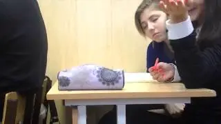 Ученица уснула на уроке