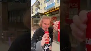 Кто Быстрее Выпьет Газировку ❓