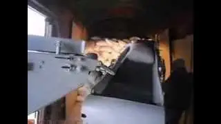 Погрузка мешков с мукой в вагон (МельСервис)
