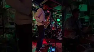 Sax Improv over What's the Use Loop- Loops & Rhythms #shorts