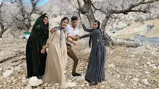 The secret of Omid's bad morals: secret and romantic solitudes with Zahra