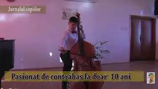 Pusti de 10 ani pasionat de contrabas