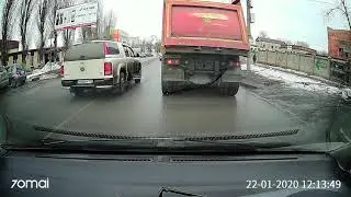 Космонавтов 1а