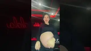 HUGE twin belly 🖤🤰