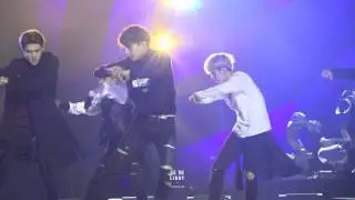 151202 MAMA LIGHTSABER (BAEKHYUN VER.)