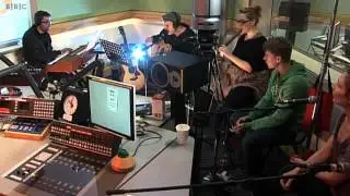 Damon Albarn performs Dr Dee 'The Marvellous Dream' (live on 2DAY)
