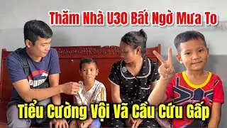 Suddenly it rained heavily. Ms. Kieu and Tieu Cuong hurriedly called for HELP.