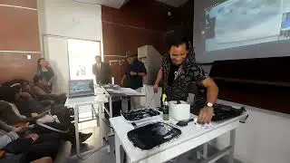 DEMOSTRACIÓN DE LA ACUARELA EN VIVO POR LOS ARTISTAS NICOLAS LÓPEZ Y JORGE CORPUNA EN LA UNSA