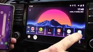 MirrorLink, Android Auto, CarPlay a plné zobrazení telefonu v autě.