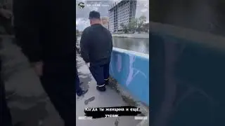 В Харькове автомобиль упал в реку