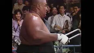 1988 10 03 Abdullah The Butcher & Brown vs Giant Baba & Tiger Mask