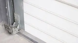 Factory vertical lifting sectional industrial door with wicket door and window