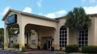 Quality Inn hotel in Gulf Shores, Alabama - A hotel near Fort Morgan