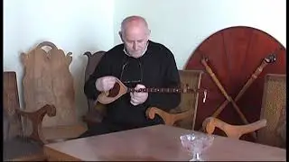 PASHK ÇUNI Mjeshtri i Çiftelis Tradicionale