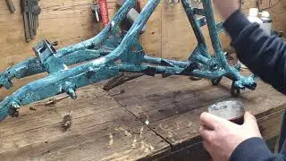 Saving a 125cc: Episode 4 - getting our frame sorted.