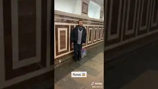 Парень поёт в метро, талантище. Москва.