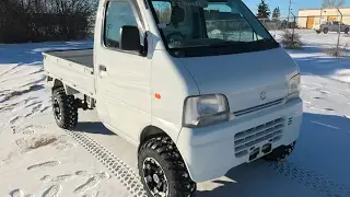 Suzuki Carry Mini Truck with Lift and ATV Tires