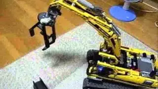Lego Technic  8043 Motorized Excavator with Hand.wmv