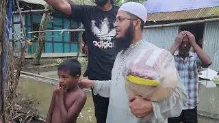 ত্রান বিতরণ এর সাথে মানুষকে শিরক থেকে সচেতন করার প্রচেষ্টা।