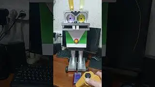 Заяц - робот из 