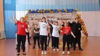 Флешмоб посвященный Дню Космонавтики, организованный юнармейцами отряда "Магистраль" 5-8 классы