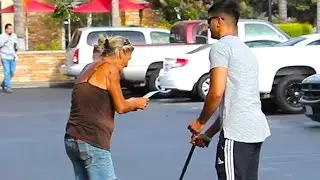 Rich VS Poor Blind Man Honesty Social Experiment
