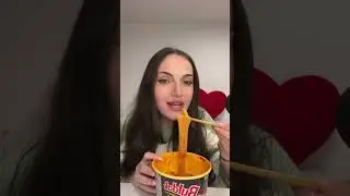 topokki time 🤤 #eatwithme #eatingshow #mukbang #mukbangasmr #asmrmukbang #