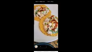 Ensalada de pollo echa con pollo rostizado.