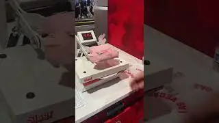 Embossed HTV technique from @SiserNorthAmerica live from @PRINTINGUnitedAlliance ! #htv