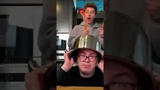 На каком музыкальном инструменте играешь Я   барабанщик 🥁😅 