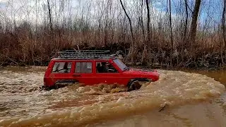 Scx10 Jeep Cherokee Deep Water Adventure