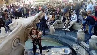 Fuente de la Barcazza, Roma