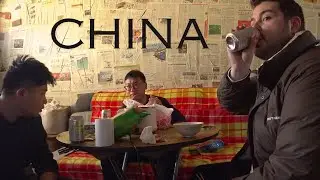 Party in a Chinese neighborhood 🇨🇳