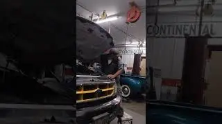 SUPER Professional Mechanic Stuff - Working Through A Tornado 🌪️On My Dad's F150
