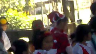 KIM MORTEL (PARADE)