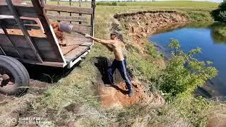 INSULATION FOR A BATH - RED CLAY AND STRAW
