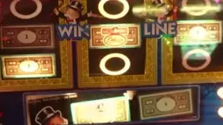 slot machine and claw machine session at ingoldmells