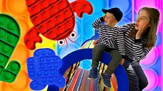 МНОГО POP IT  -  ПОПИТЫ ВЕЗДЕ!