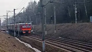 электричка Эд2т 0028 на станции 43 км Ярославского направления