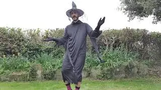 MWW Workout 15: Flying Purple People Eater avec Witch