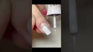 Pull string glue manicure 💅🏻