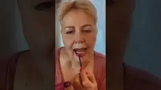 Накрасим губки 
