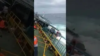 kapal tenggelam