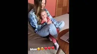 Нюша с дочкой занимается делами (InstaStories, 14.05.20)